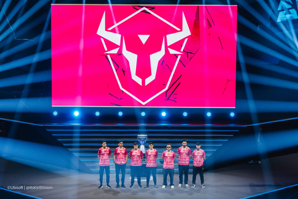 R6 w7m roster leaves organization after Six Invitational