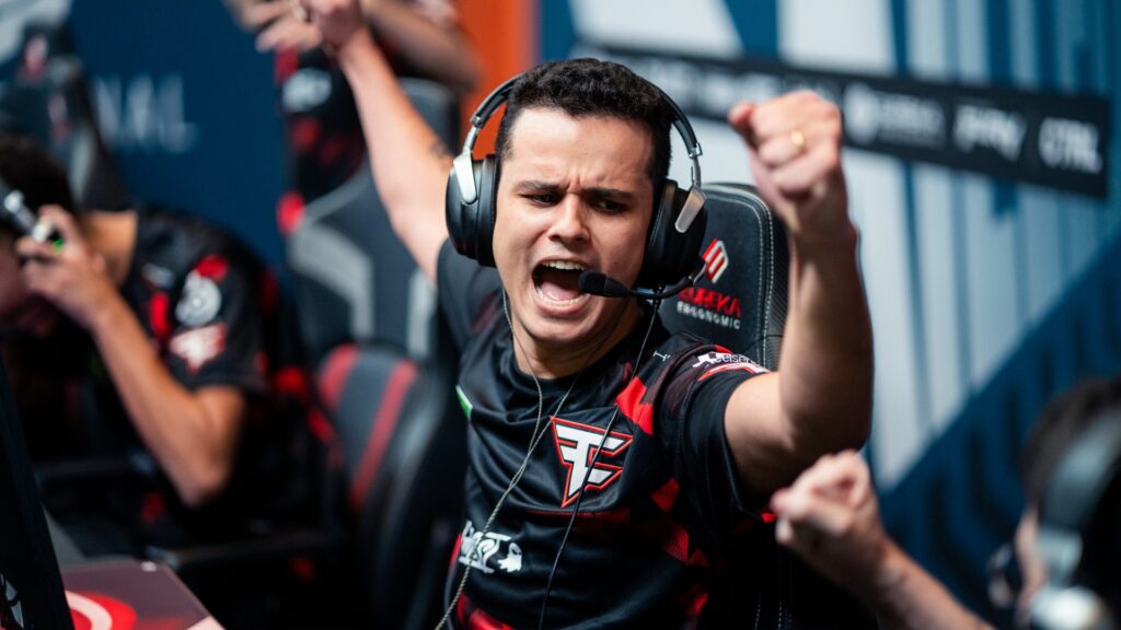 Six Invitational Playoffs see the six teams taking the stage with fans