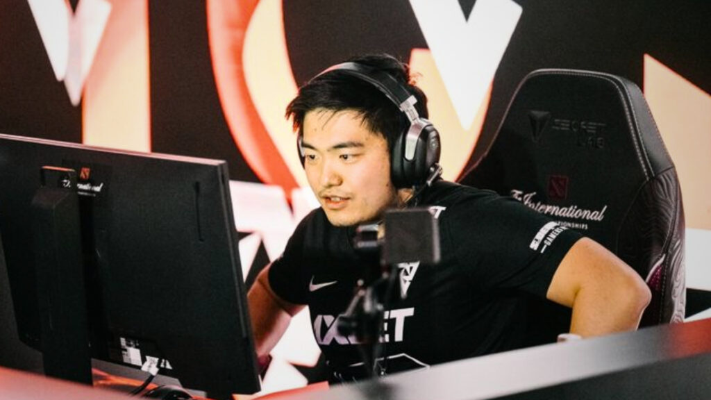 Sneyking talks Mirana 5, leaving NA, and 1v1 skills at BetBoom Dacha Dubai 2024