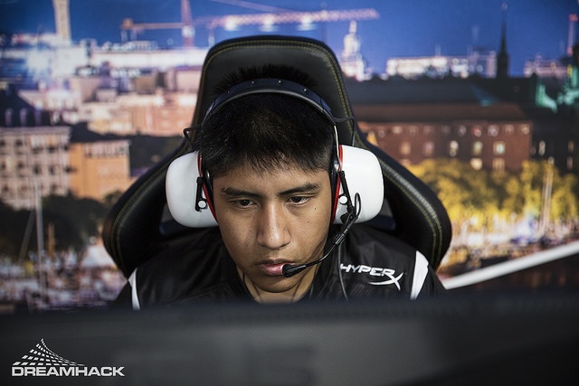 Wisper competing at DreamLeague S10