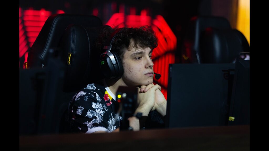 DreamLeague S25 grand final postponed mid-series as DDOS attacks strike Dota 2 team