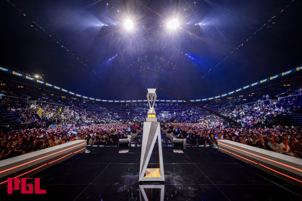 Protesters invade the Copenhagen CS2 Major stage