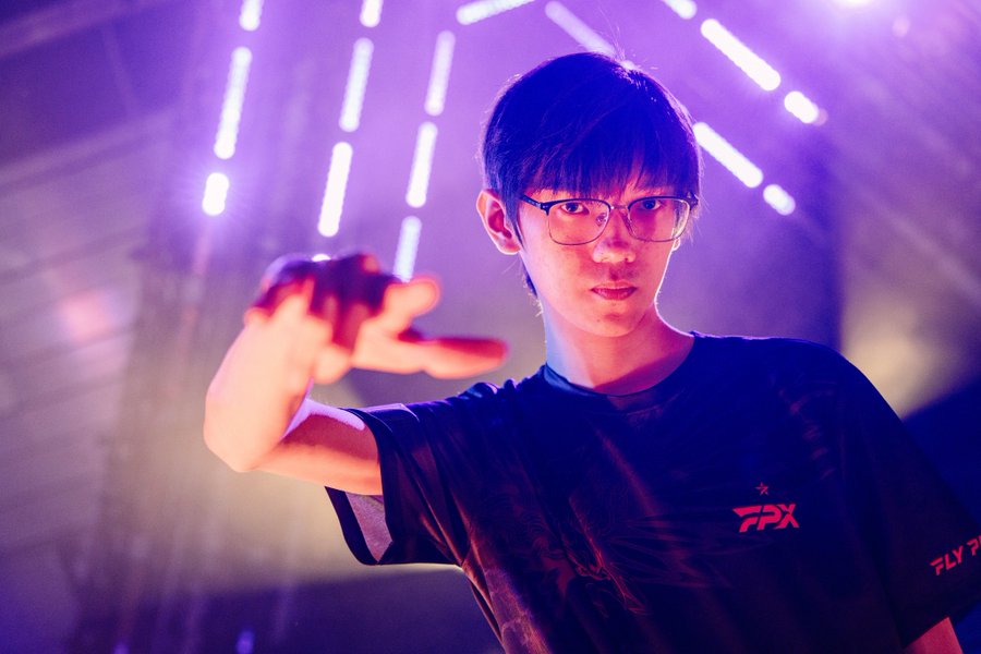 Karmine Corp vs FPX: Karmine Corp win first series of Masters Madrid