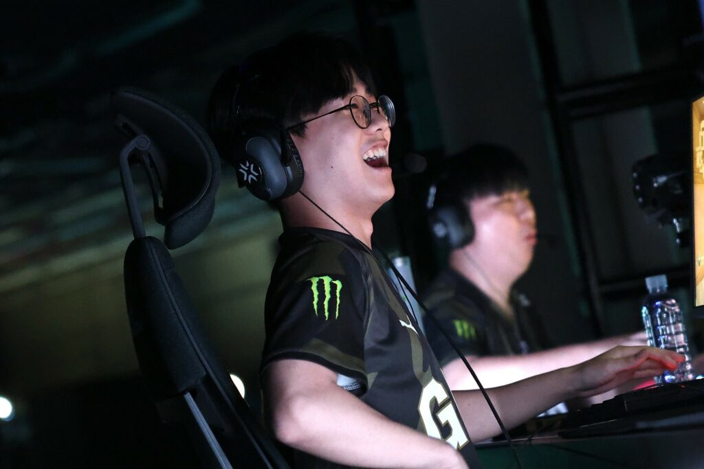 Lakia smiling while playing on stage for Gen.G during VCT Pacific Kickoff.