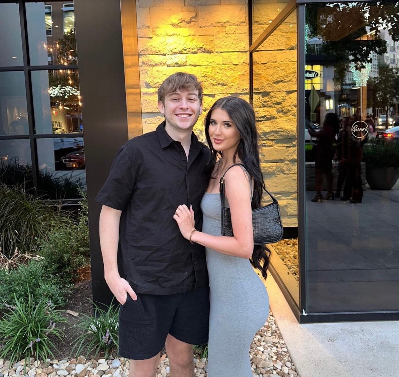 Nati on meeting Gild, being raided by her idol and moving to the US