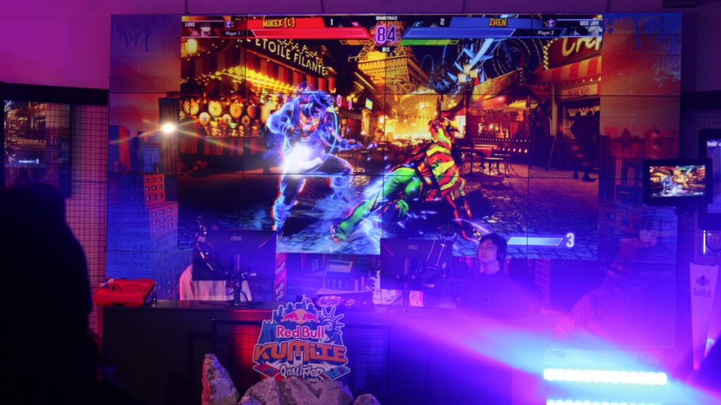 Mikex versus Zhen at the  Red Bull Kumite Canada Qualifier 