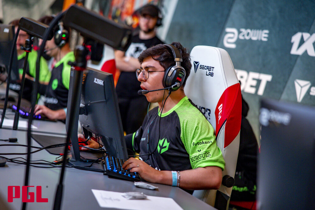 decenty with Imperial in PGL Major Copenhagen CS2, Image via PGL/João Ferreira.