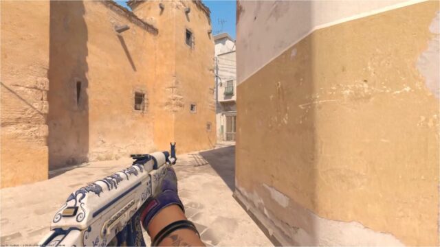 CS2 adds left hand viewmodel preference and keybind to switch