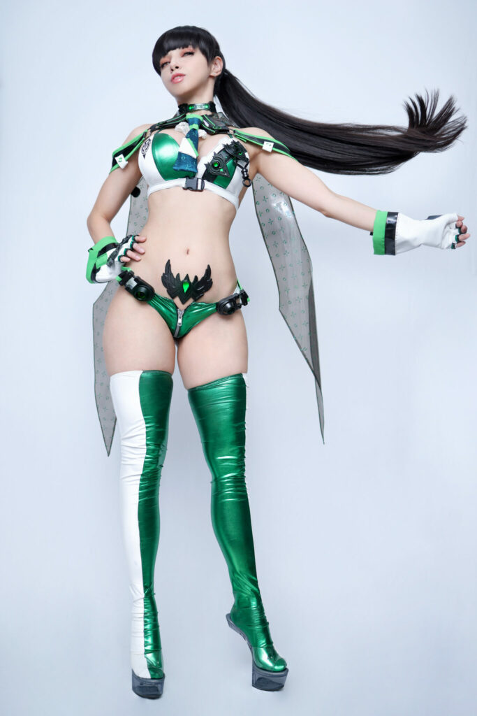 Samichuuu cosplays Stellar Blade protagonist Eve