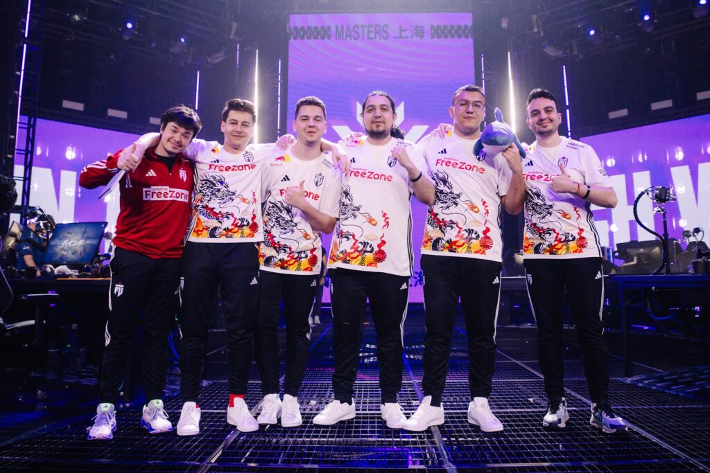 FUT Esports, who plays 100 Thieves, pose on stage after their victory during the VALORANT Masters Shanghai Swiss Stage Day 5 at the VCT CN Studio on May 27, 2024 in Shanghai, China.