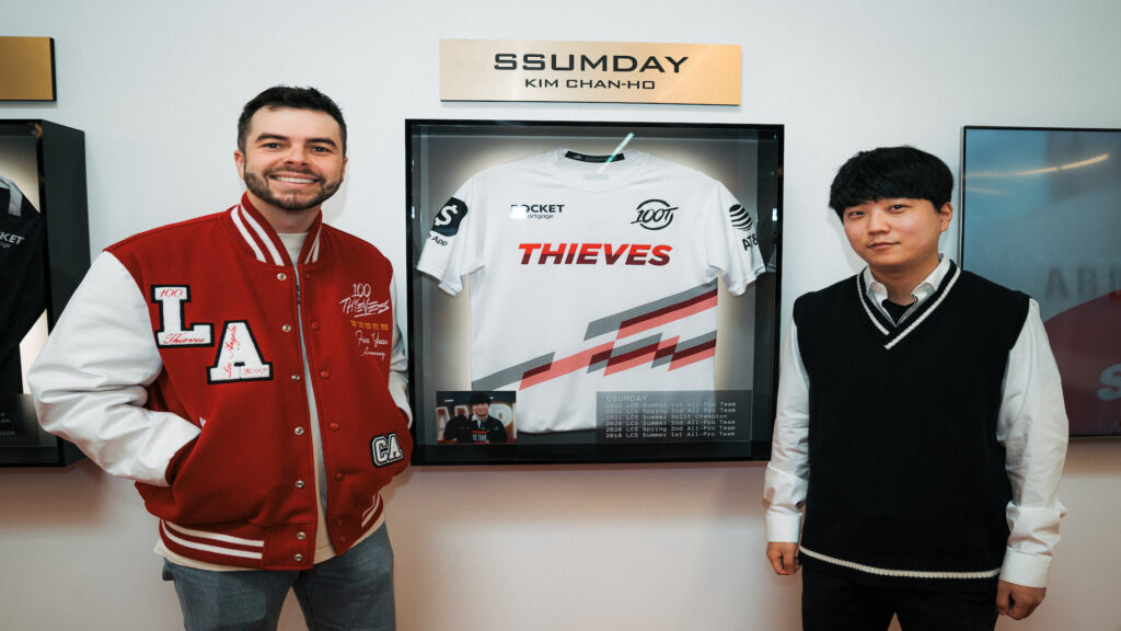 100 Thieves owner Nadeshot and LoL pro Ssumday pose to a photo together. 100 Thieves posted this photo after Ssumday retired from LoL.