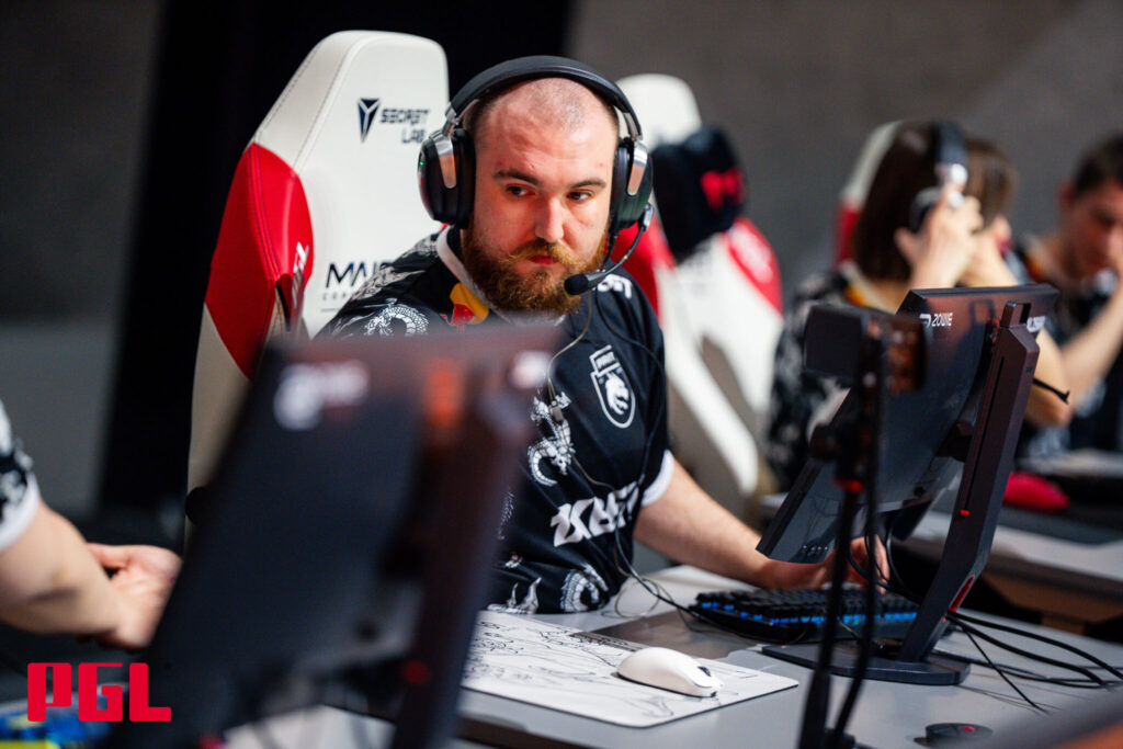 Spirit dominate Virtus.Pro to book Semis – BLAST Premier Spring Finals 2024