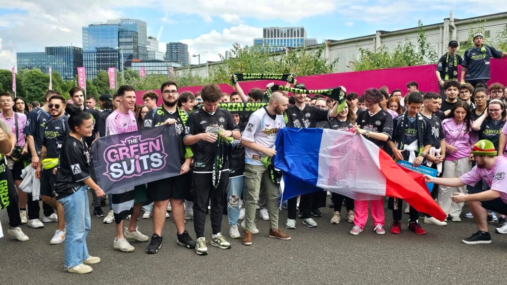 M8 fans before the team's match at the RLCS London Major.