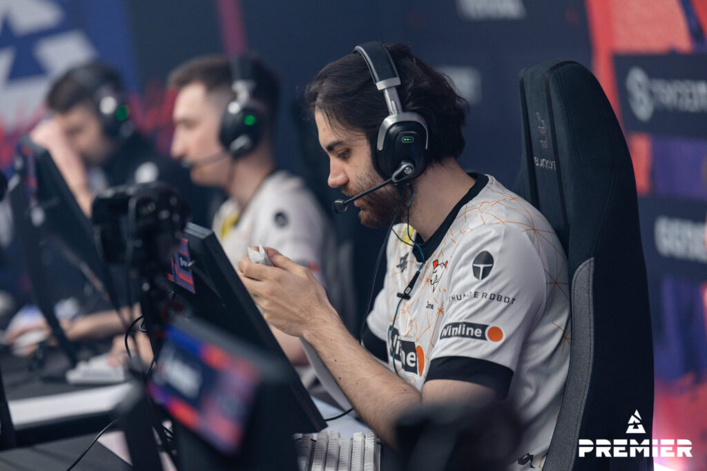 Virtus.Pro Outlast Vitality: BLAST Premier Spring Finals 2024