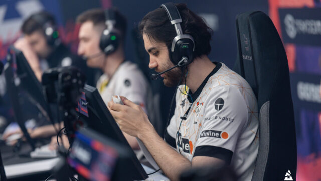 Virtus.Pro Outlast Vitality: BLAST Premier Spring Finals 2024