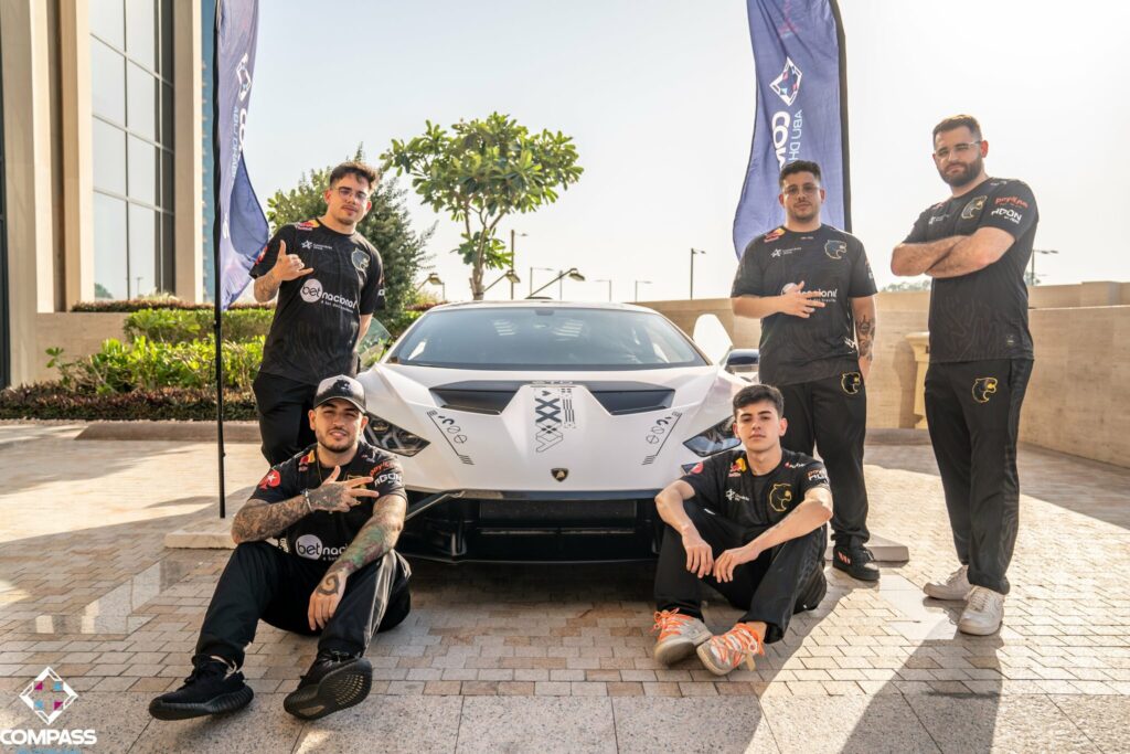 YaLLa Compass Playoffs: TheMongolz to Semis