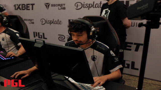 FURIA signs skullz from Team Liquid