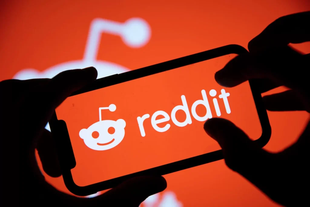 Reddit to paywall “new types of subreddits” amidst push for AI-powered search