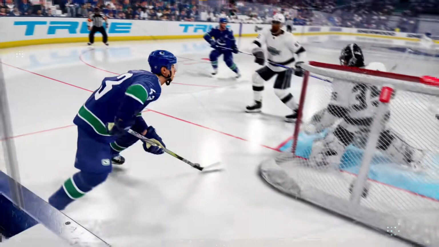 Will NHL 25 be avaliable on PC?