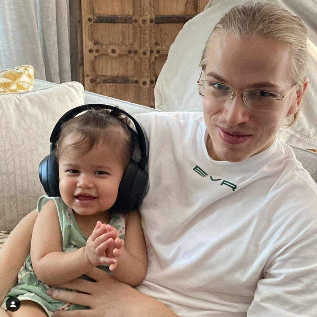 Topson and his daughter.