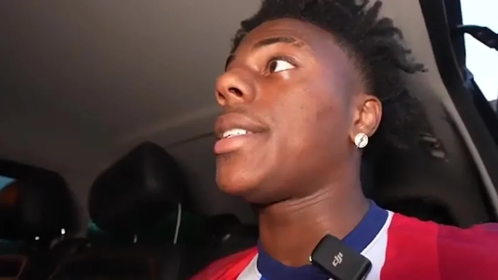 iShowSpeed hit by boxing legend, Manny Pacquiao, on trip to the Philippines