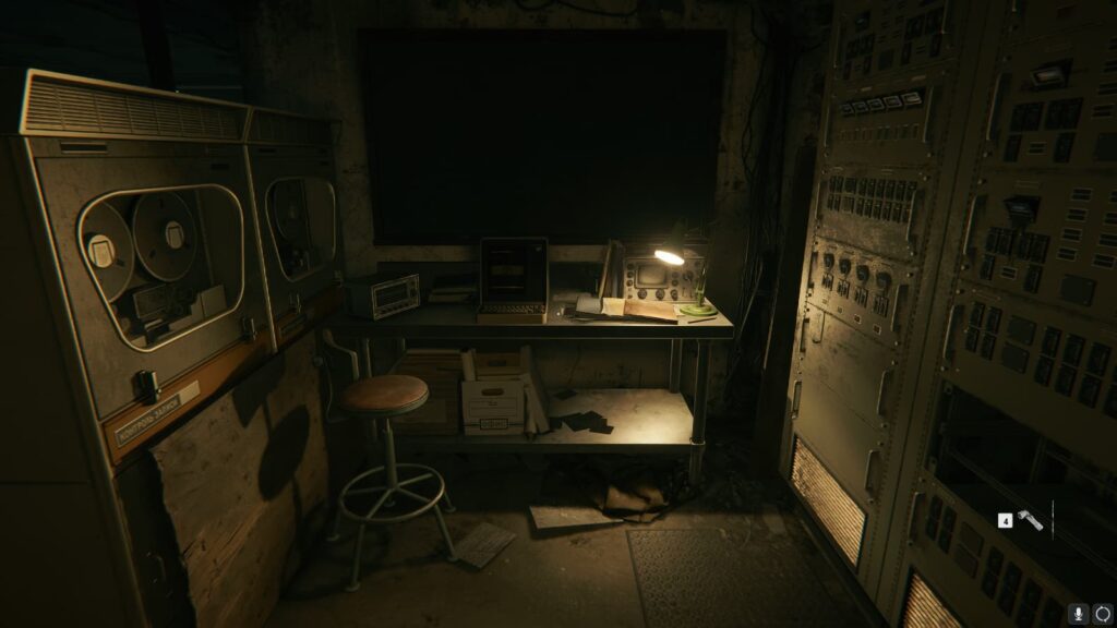 The computer you can hack in the Black Ops 6 campaign safehouse.