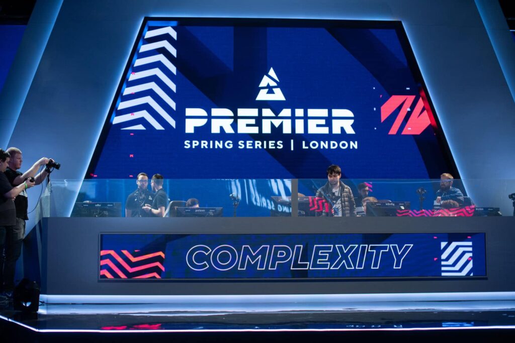 BLAST Premier started with the last seed Complexity upsetting squads