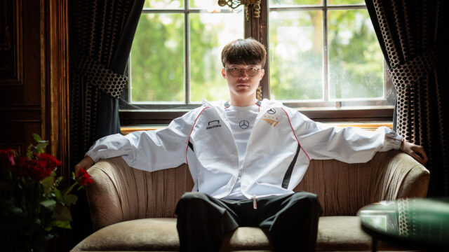 T1 Faker's Worlds jersey is so good it sold out way faster than a League of Legends match