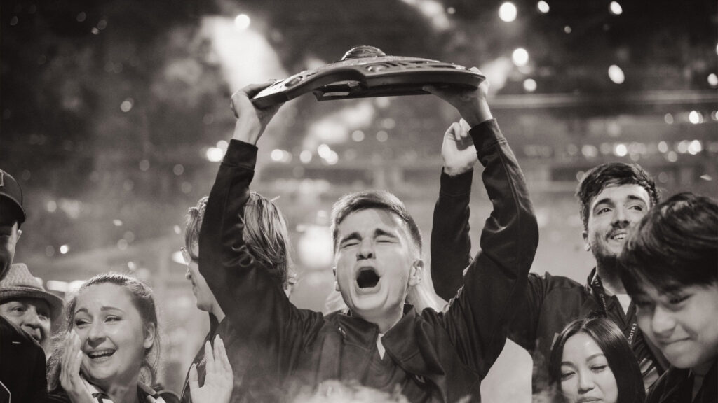 N0tail celebrates back-to-back Aegis wins with OG in 2019.