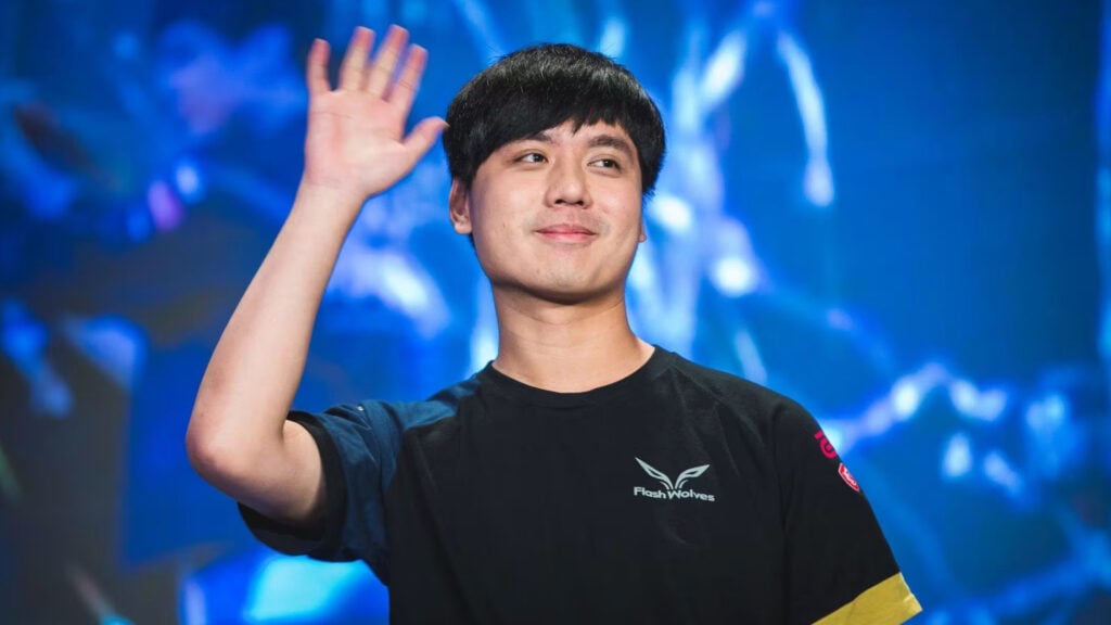 Maple played for Flash Wolves for five years