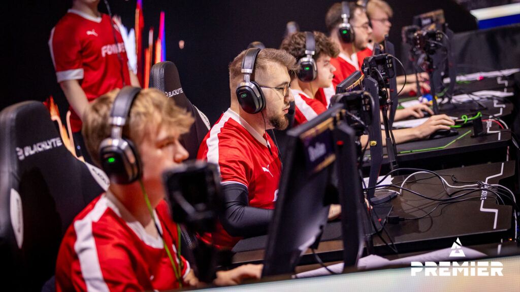 The MOUZ CS2 lineup prepares to play at a BLAST tournament.