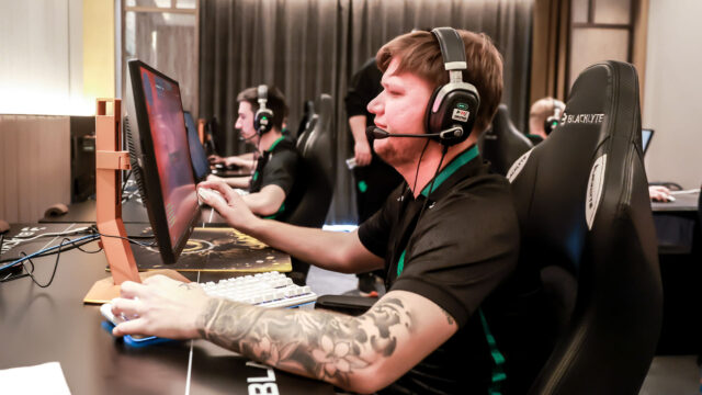 s1mple after missing Shanghai Major: "I will practice until I lose my pulse to win the Major"