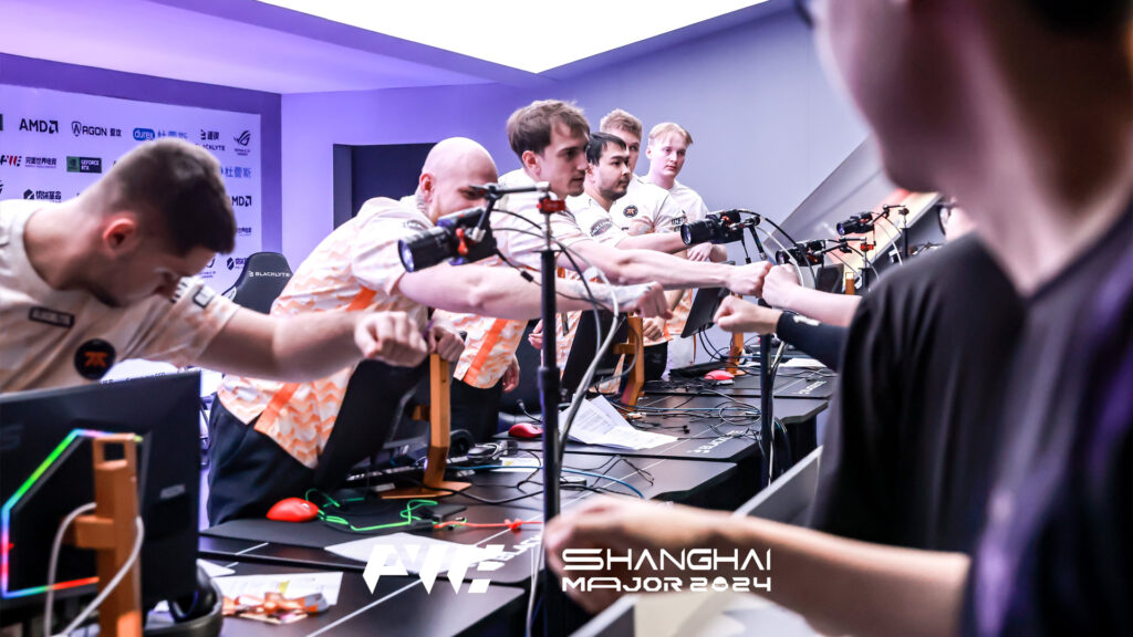 Fnatic congratulate Rare Atom on a victory at the Shanghai Major.
