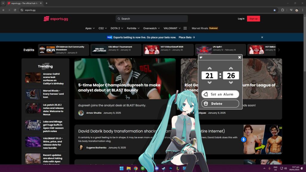 Hatsune Miku on Desktop Mate (Screenshot via esports.gg)
