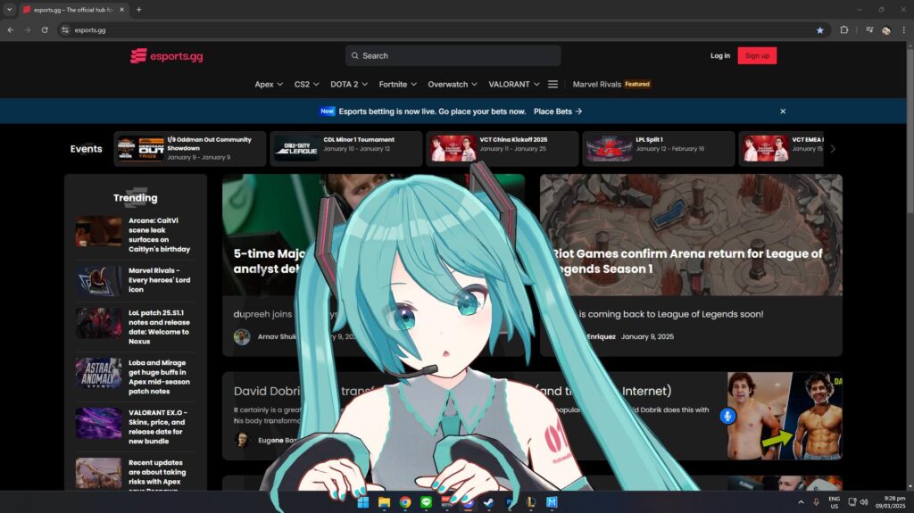 Hatsune Miku on Desktop Mate (Screenshot via esports.gg)