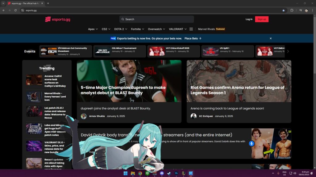 Hatsune Miku on Desktop Mate (Screenshot via esports.gg)