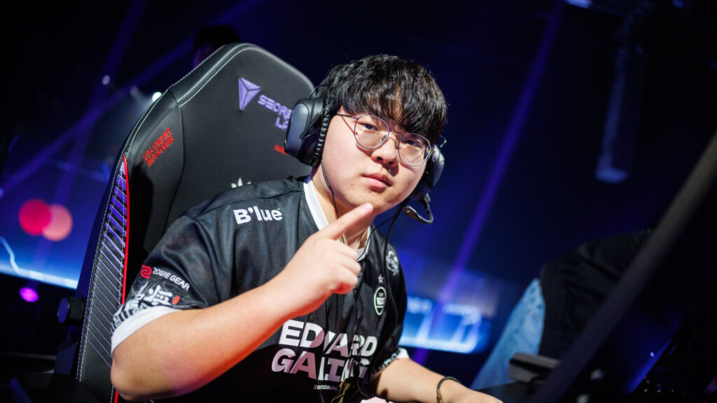 CHICHOO’s VALORANT crosshair and settings