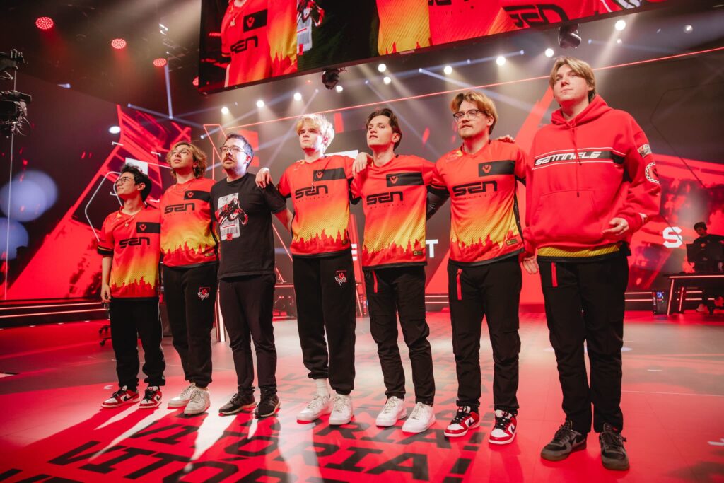 Sentinels bow onstage during Week 3 Day 1 of 2025 VCT Americas Kickoff at the Riot Games Arena on January 31, 2025.