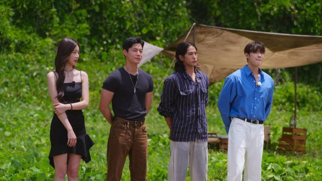 The moment from forming final couples at the Korean dating show Single’s Inferno Season 4: one girl, Lee Si-an, has three proposals: from Jang Theo (Jang Tae-oh), Yuk Jun-seo, and Kim Jeong-su.