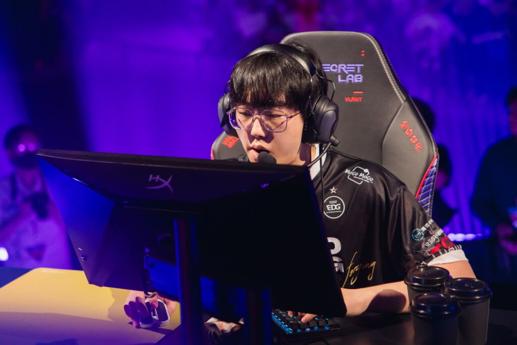 Smoggy VALORANT crosshair and settings