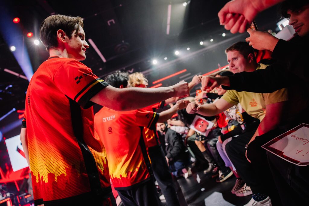 bang of Sentinels fist bumps fans from the audience during Week 1 Day 3 of 2025 VCT Americas Kickoff at the Riot Games Arena on January 18, 2025. 
