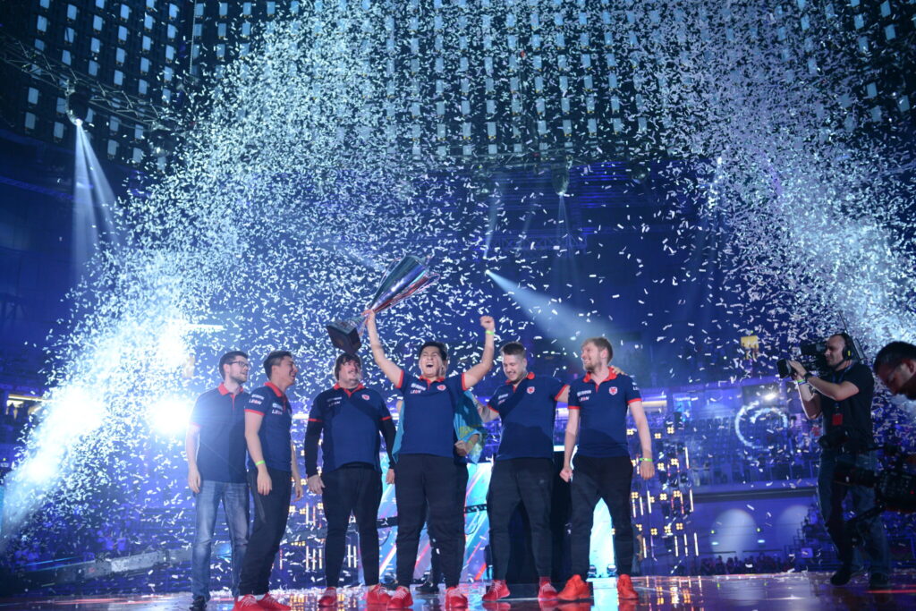 The Gambit Esports squad raise the PGL Krakow 2017 Major trophy.