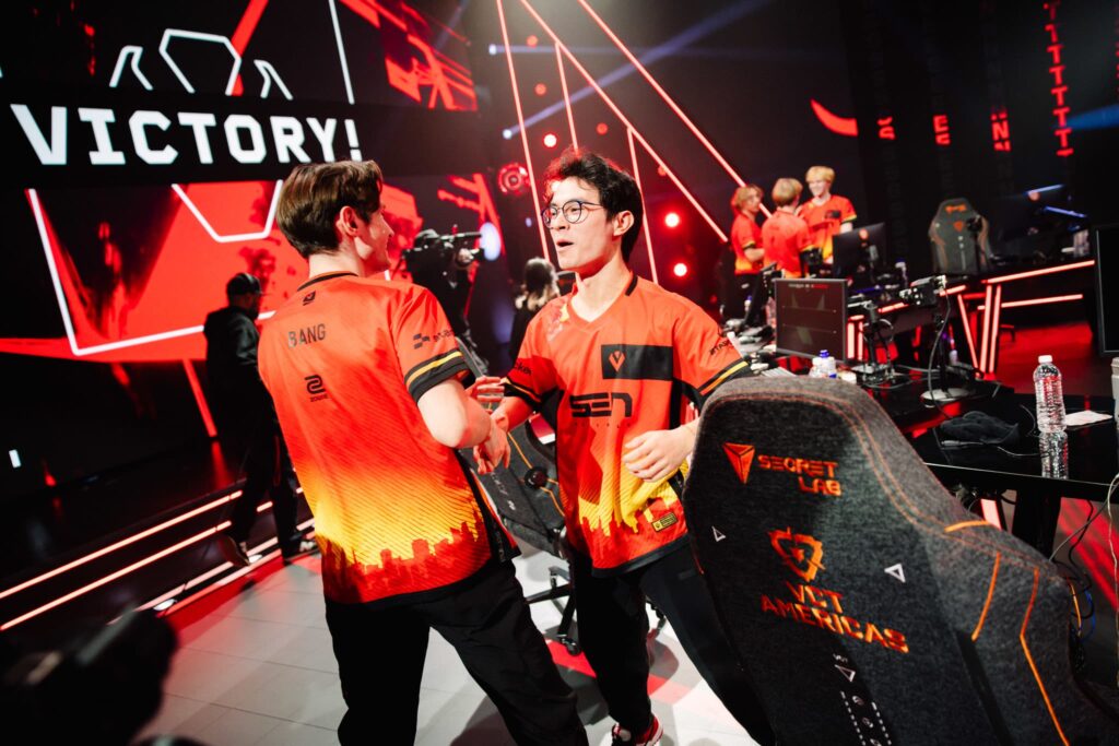 bang (L) and zekken of Sentinels hug onstage during Week 1 Day 3 of 2025 VCT Americas Kickoff at the Riot Games Arena on January 18, 2025.