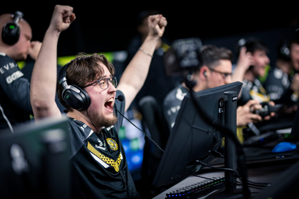 ZywOo cheers as Vitality win a round at ESL Pro League Season 21.