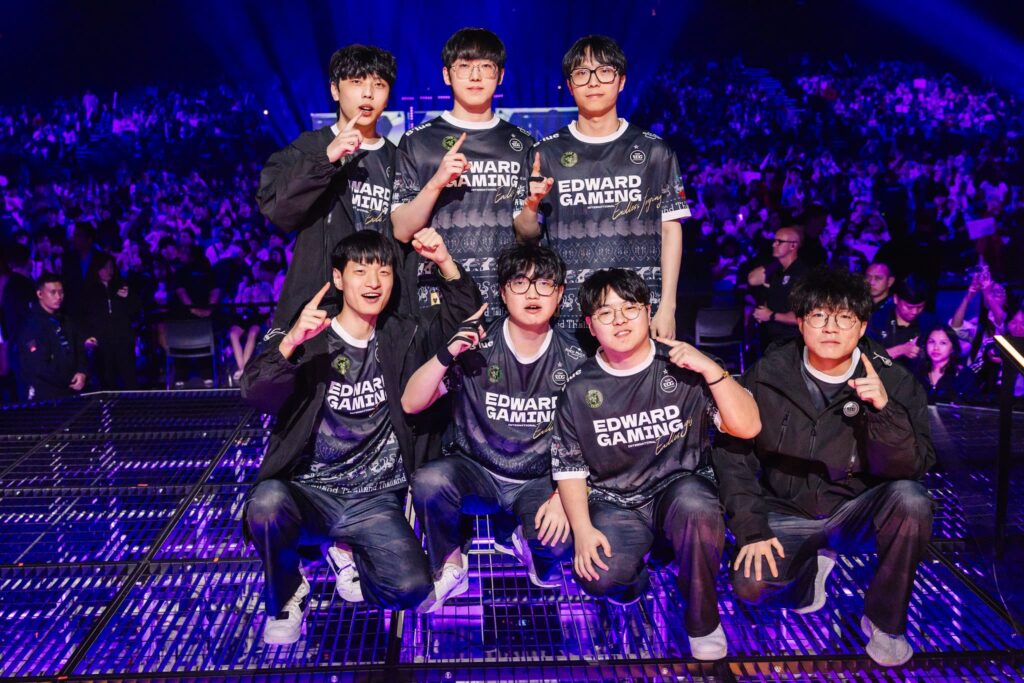 EDG, who plays T1, pose on stage at VALORANT Masters Bangkok Playoffs Stage on February 27, 2025 at the UOB Live in Bangkok, Thailand. 