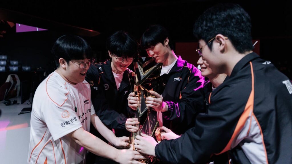It's a photo from the League of Legends esports tournament First Stand 2025: the Champions, Hanwha Life Esports take the trouphy.