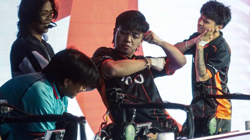 TNC Pro Team Yawi Taunting Twisted Minds Outplayed