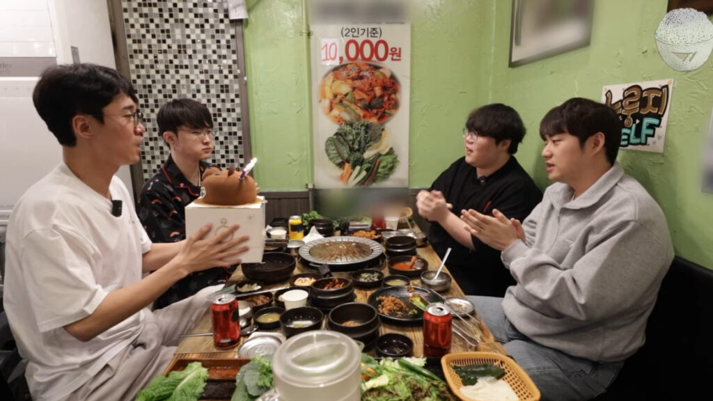 T1 throws a birthday party for Faker with fellow ’96 liners