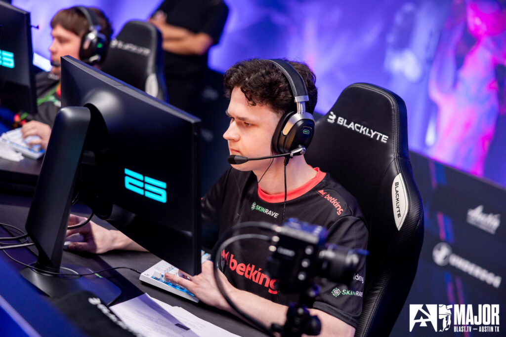 The CS2 esports team B8 during the event BLAST Austin Major 2025