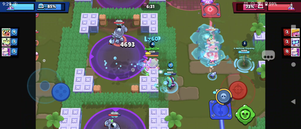 The screenshot shows how two Brawl Stars players act together to farm big Robots in the game mode Brawl Arena.